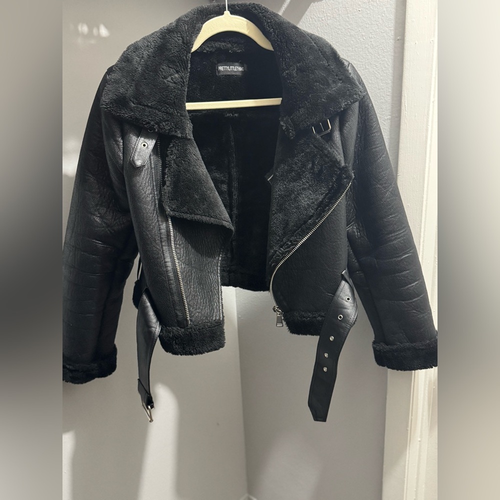 PRETTYLITTLETHING Black Faux Leather Faux Fur Cropped Aviator